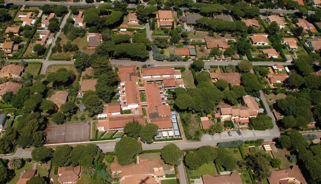 Rta Airone Aparthotel Orbetello Buitenkant foto