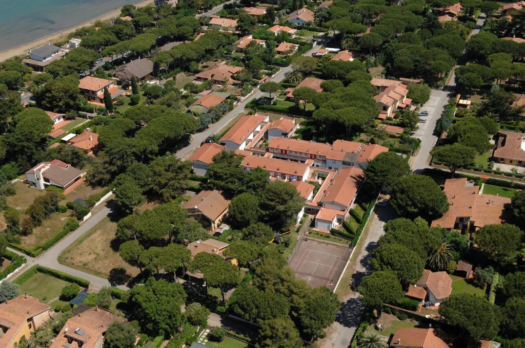 Rta Airone Aparthotel Orbetello Buitenkant foto